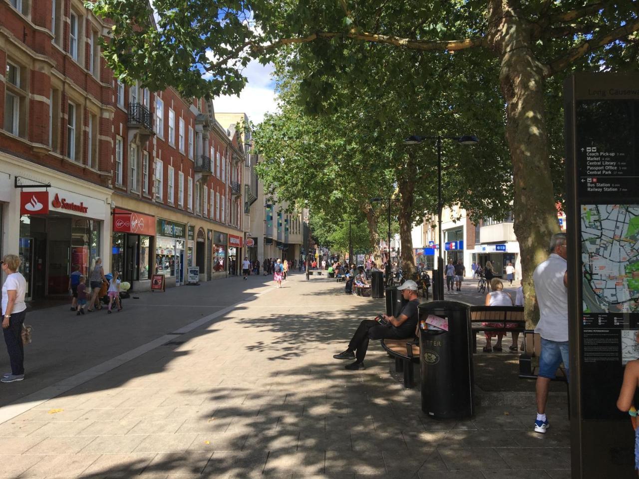 Fantastic Hampton Centre Stay Peterborough Eksteriør billede